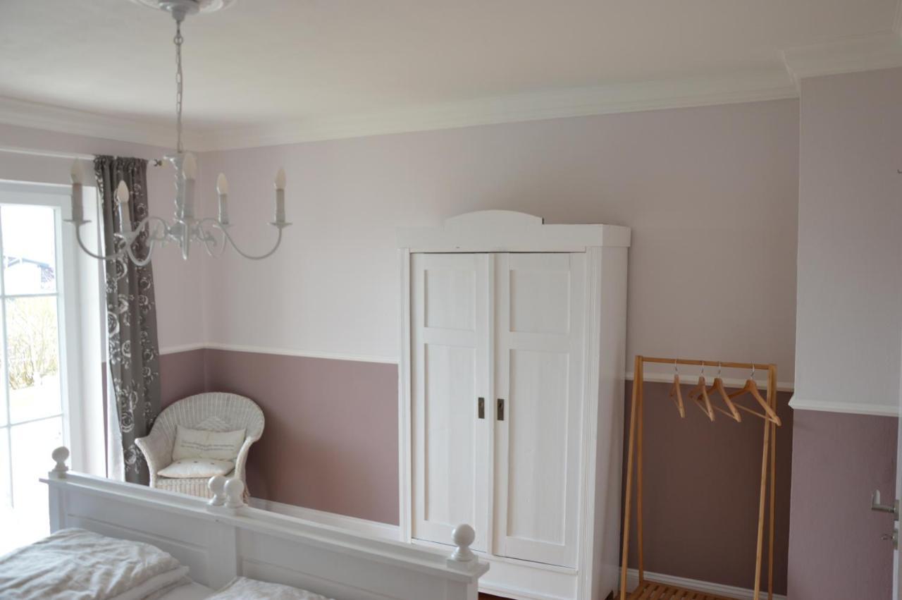 Stilvolles Apartment "Romantic" Neukirchen vorm Wald Экстерьер фото