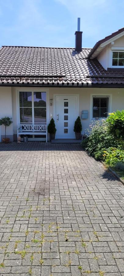 Stilvolles Apartment "Romantic" Neukirchen vorm Wald Экстерьер фото